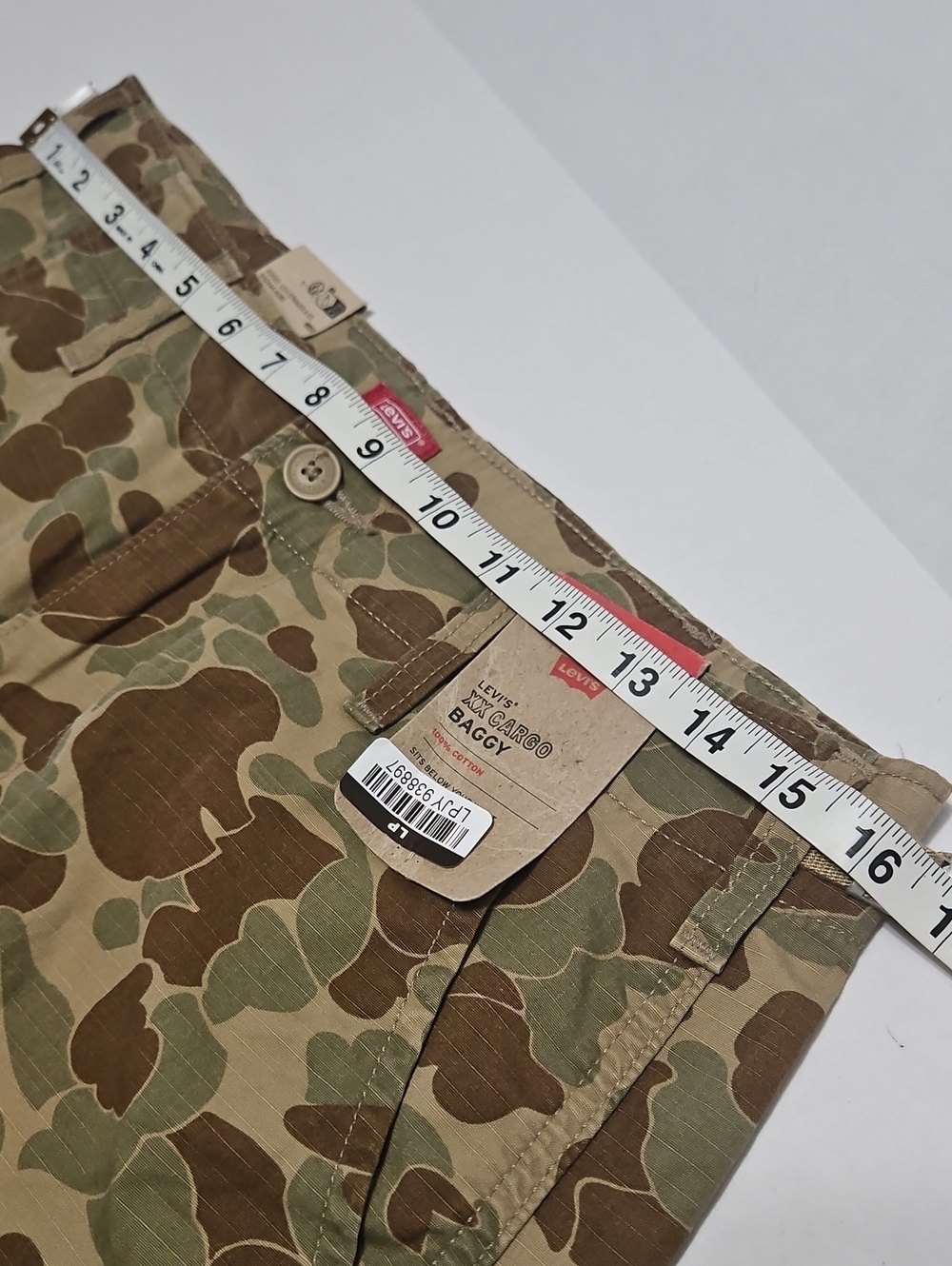 Levi's Camo Baggy XX Baggy Cargo Pants - Green & Brown Size 31x32 - Picture 6 of 16